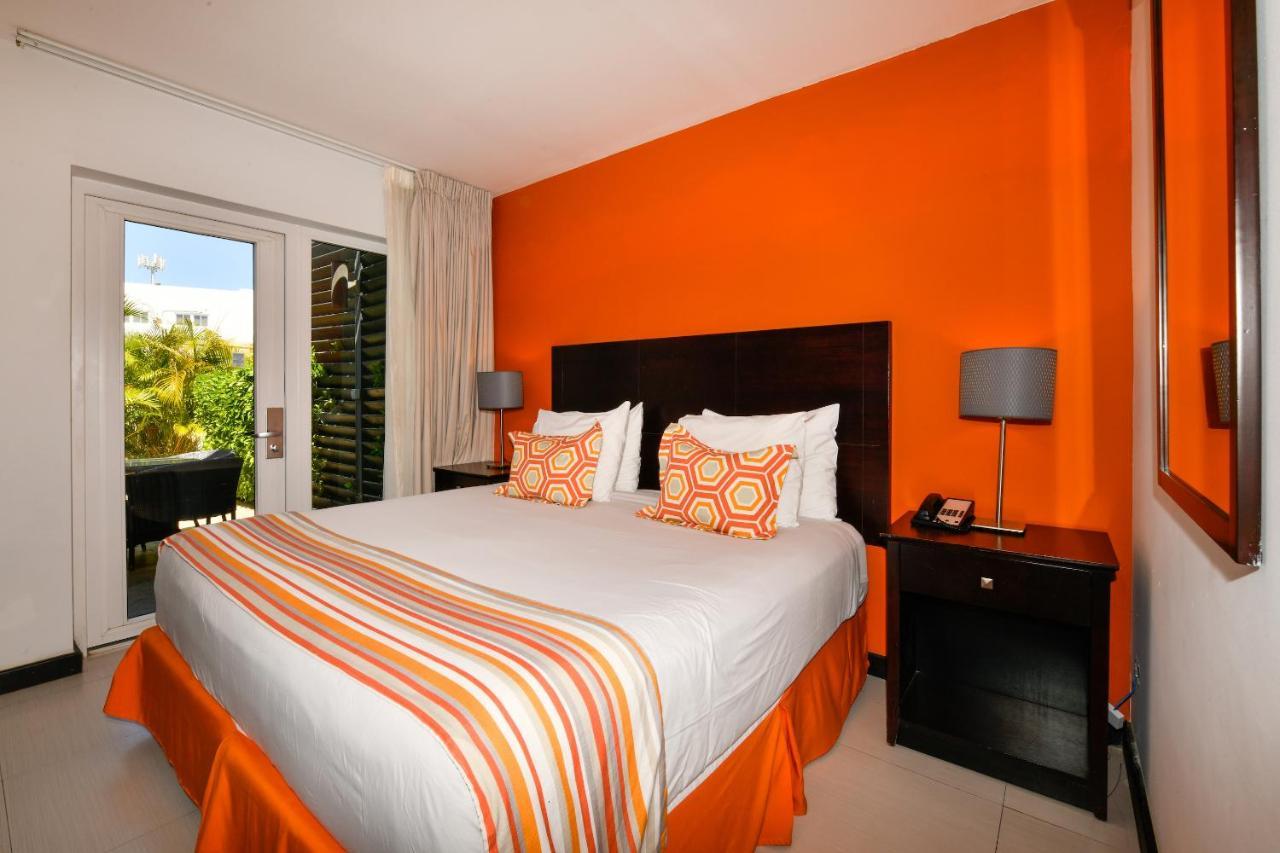 Talk Of The Town Beach Hotel & Beach Club By Gh Hoteles Oranjestad Exterior foto