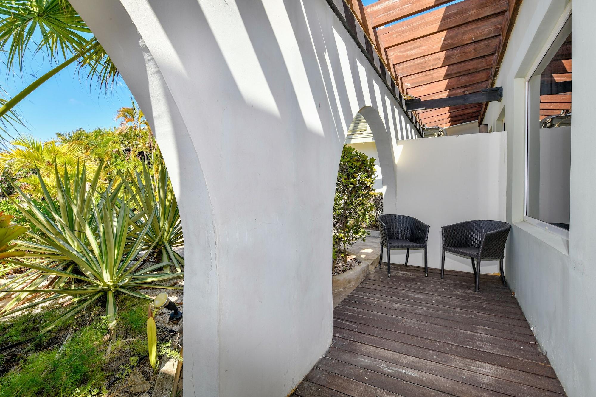 Talk Of The Town Beach Hotel & Beach Club By Gh Hoteles Oranjestad Exterior foto