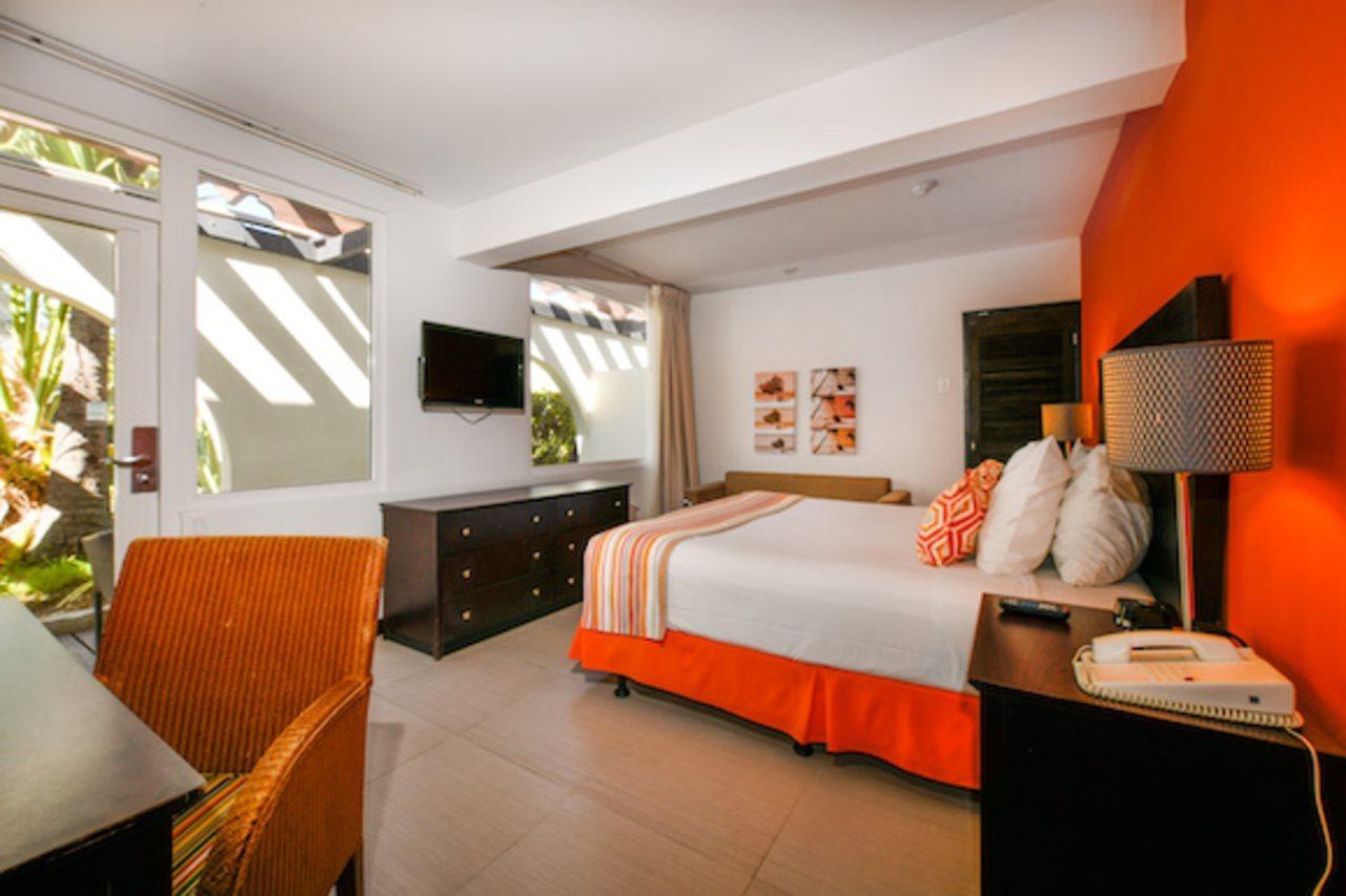 Talk Of The Town Beach Hotel & Beach Club By Gh Hoteles Oranjestad Exterior foto