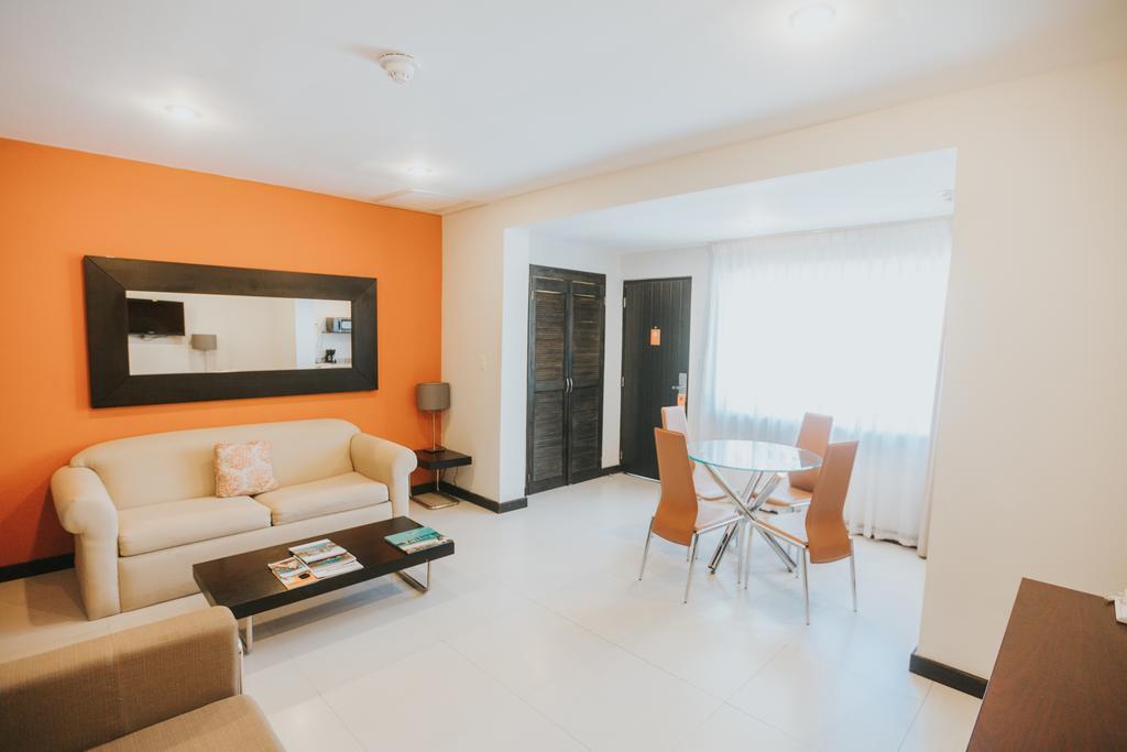 Talk Of The Town Beach Hotel & Beach Club By Gh Hoteles Oranjestad Exterior foto